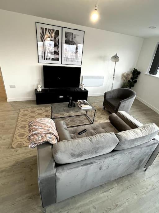 Luxurious City View Apartment In Salford Manchester Luaran gambar