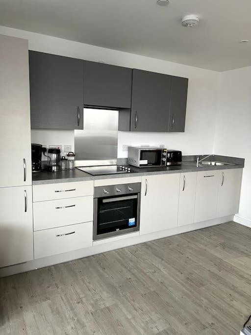 Luxurious City View Apartment In Salford Manchester Luaran gambar